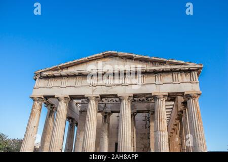 Il Tempio di Efesto o Hephaisteion o versioni precedenti come il Theseion un ben conservato il tempio greco. Foto Stock