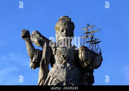 Statua di Viana a Jardim da parco marginali, Provincia del Minho, Portogallo settentrionale Foto Stock