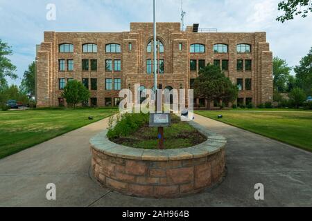 Laramie, Wyoming - Luglio 25, 2014: la parte anteriore dell'Albany County Courthouse Foto Stock