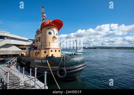 Teodoro troppo, rimorchiatore a traino nella zona del porto di Halifax, Nova Scotia, Canada Foto Stock