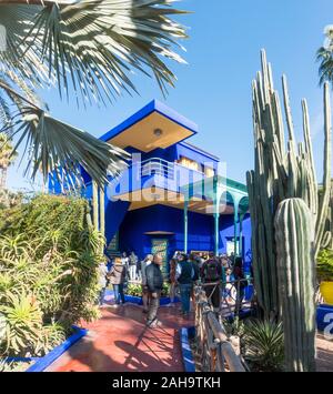 Blue House nel Jardin Majorelle Giardino Botanico, ex proprietari Yves Saint Laurent e Pierre Bergé, Marrakech, Marocco. Foto Stock