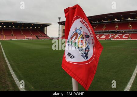 26 dicembre 2019, Oakwell, Barnsley, Inghilterra; Sky scommessa campionato, Barnsley v West Bromwich Albion : Oakwell comer bandiera Credito: Mark Cosgrove/news immagini Foto Stock