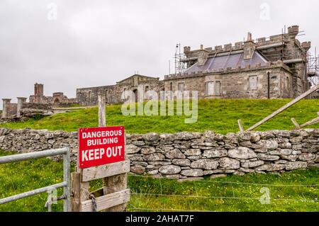 Il semi-derelitti Brough Lodge sull isola di Fetlar, Shetland. Costruito nel 1820 è ora in fase di ripristino dall'Brough Lodge fiducia. Foto Stock