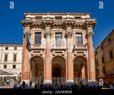 Vicenza, Veneto, Italia. Il Palazzo del Capitaniato, noto anche come la Loggia del Capitanio o Loggia Bernarda, è un palazzo di Vicenza, Italia settentrionale, d Foto Stock