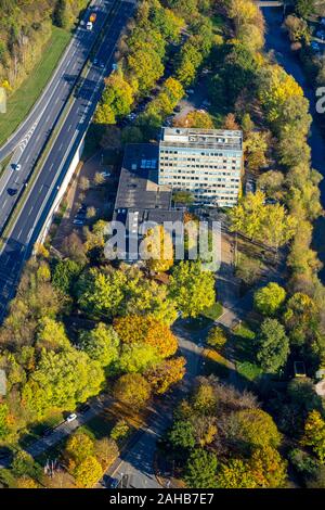 Foto aerea, amministrazione comunale Arnsberg Rathausplatz, Arnsberg, Sauerland, Renania settentrionale-Vestfalia, Germania, autostrada A46, accesso AUTOSTRADA, AUTOSTRADA Foto Stock