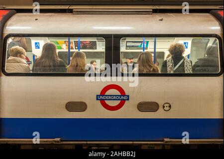 La metropolitana di Londra, Londra, Regno Unito. Foto Stock