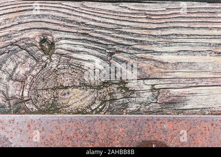 Il legno vecchio e arrugginito carrello metallico texture di sfondo Foto Stock