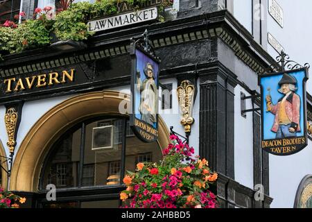 Il diacono Brodie's Tavern, il Royal Mile di Edimburgo, Scozia, Regno Unito Foto Stock