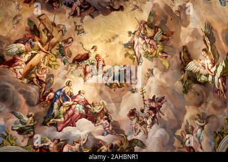 Il soffitto affrescato della Karlskirche la chiesa di San Carlo. Vienna Austria Foto Stock