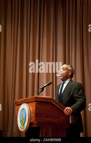 Al reverendo Sharpton, Jr. è il keynote speaker presso il Dipartimento di Agricoltura americano africano Storia Programma mese, lunedì 28 febbraio, 2011; a Washington D.C. Il rev. Sharpton il tema è "Diritti Civili in età di Obama". Foto Stock