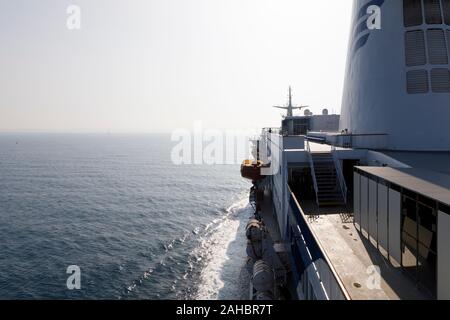 Durazzo, Albania, 4 Luglio 2019: traversata in traghetto da Bari in Italia a Durazzo in Albania Foto Stock