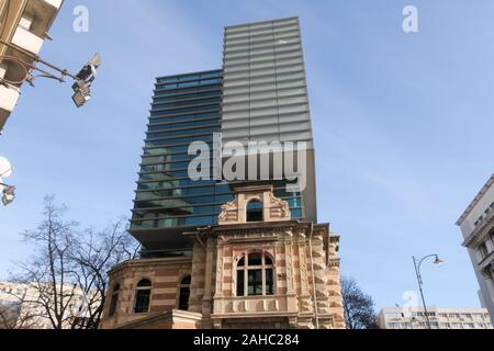 Bucarest, Romania - Dic 15, 2019: ACMS edificio, sede dell'Unione degli Architetti a Bucarest, Romania Foto Stock