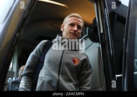 Watford, Regno Unito. 28 dicembre, 2019. Watford permetterà di Hughes che arrivano per oggi il Premier League match tra Watford e Aston Villa di Vicarage Road, Watford sabato 28 dicembre 2019. (Credit: Leila Coker | MI News) La fotografia può essere utilizzata solo per il giornale e/o rivista scopi editoriali, è richiesta una licenza per uso commerciale Credito: MI News & Sport /Alamy Live News Foto Stock