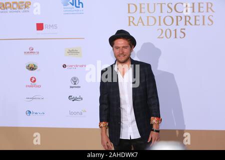 Johannes Oerding bei der Verleihung vom Deutschen Radiopreis 2015 im Schuppen 52. Amburgo, 03.09.2015 Foto Stock