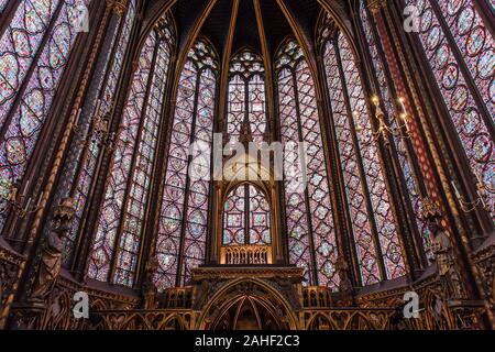 Parigi, Francia - 18 Maggio 2016: Sainte-Chapelle (Santa Cappella) - Un royal medievale cappella gotica a Parigi, Francia Foto Stock