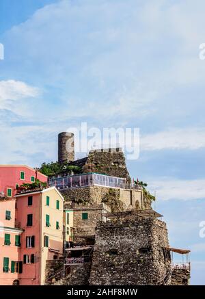 Il Castello dei Doria a Vernazza, Cinque Terre, Sito Patrimonio Mondiale dell'UNESCO, Liguria, Italia Foto Stock