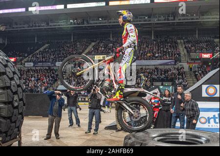 Sheffield, Regno Unito. 28 dicembre, 2019. Sheffield, Regno Unito. Nel corso del venticinquesimo anniversario Sheffield Indoor prova al FlyDSA Arena, Sheffield sabato 28 dicembre 2019. (Credit: Ian Charles | MI News) Credito: MI News & Sport /Alamy Live News Foto Stock