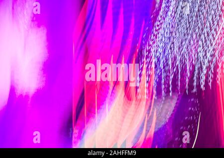 Foto sfocata di luci al neon. Abstract background. Foto Stock