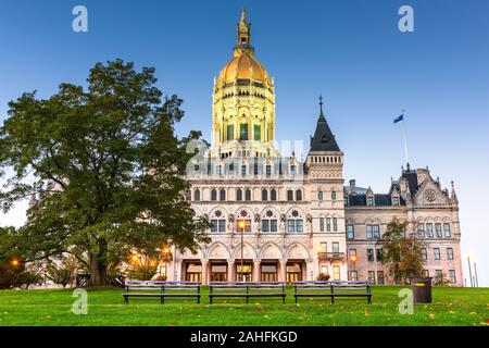 Connecticut State Capitol a Hartford, Connecticut, Stati Uniti d'America al crepuscolo. Foto Stock