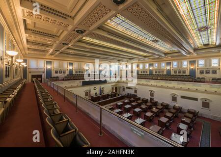 Camera del Senato nella storica Oklahoma State Capitol nella città di Oklahoma, Oklahoma dal balcone Foto Stock