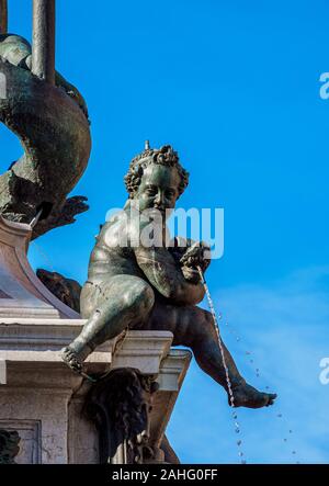 Fontana del Nettuno, vista dettagliata, Piazza del Nettuno, Bologna, Emilia Romagna, Italia Foto Stock