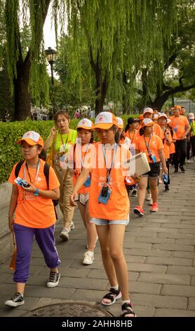 Gli scolari cinesi in gita alla Città Proibita di Pechino, Cina Foto Stock