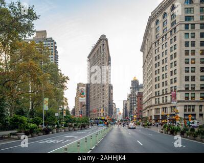 Manhattan, New York City, Stati Uniti d'America : [ Flatiron Fuller edificio costruito da Daniel Burnham, Madison Square Plaza ] Foto Stock