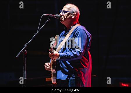 Verona, Italia. 22 Luglio, 2019. Mark Knopfler durante una serata con Mark Knopfler all'Arena di Verona in Verona, Italia, Luglio 22 2019 Credit: Indipendente Agenzia fotografica/Alamy Live News Foto Stock