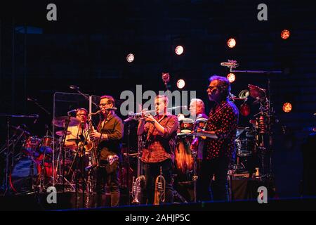 Verona, Italia. 22 Luglio, 2019. Mark Knopfler durante una serata con Mark Knopfler all'Arena di Verona in Verona, Italia, Luglio 22 2019 Credit: Indipendente Agenzia fotografica/Alamy Live News Foto Stock
