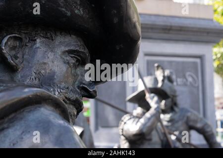 Statua di bronzo Rembrandt piazza notte Foto Stock