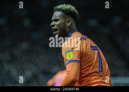 SHEFFIELD, Inghilterra - Dicembre 29th Leandro Bacuna di Cardiff City durante il cielo di scommessa match del campionato tra Sheffield mercoledì e Cardiff City a Hillsborough, Sheffield domenica 29 dicembre 2019. (Credit: Mark Fletcher | MI News( la fotografia può essere utilizzata solo per il giornale e/o rivista scopi editoriali, è richiesta una licenza per uso commerciale Foto Stock