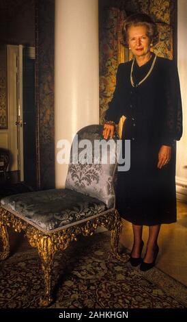 Il Primo Ministro Margaret Thatcher in 10 Downing St 1986 Foto Stock