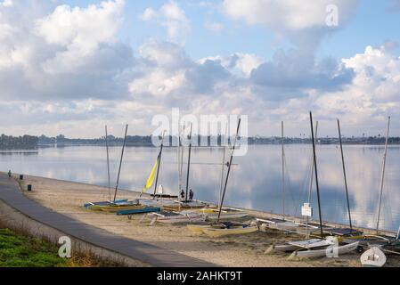 Nuvoloso mattina di dicembre a Mission Bay Park. San Diego, California, Stati Uniti d'America. Foto Stock