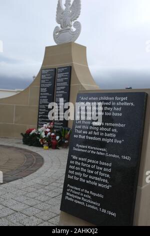 Il Sikorski Memorial, Europa Point, Gibilterra in memoria del generale Wladyslaw Sikorski che morì in un incidente aereo nel 1943 Foto Stock