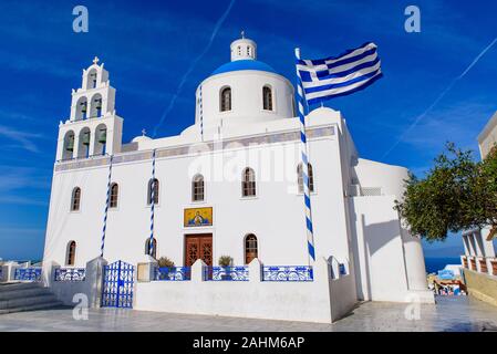 Ekklisia Agios Onoufrios chiesa in Oia - Santorini, Grecia Foto Stock