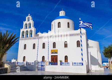 Ekklisia Agios Onoufrios chiesa in Oia - Santorini, Grecia Foto Stock