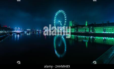 Occhio verde di Capodanno il conto alla rovescia per il 2020 a Londra Foto Stock