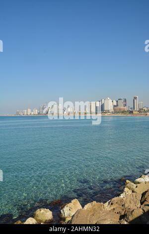 Le spiagge di Tel Aviv. La costa del Mar Mediterraneo in Israele. Foto Stock