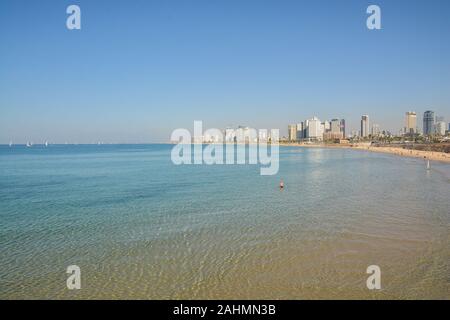 Le spiagge di Tel Aviv. La costa del Mar Mediterraneo in Israele. Foto Stock