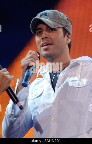 Verona Italia 09/07/2007 : Enrique Iglesias in concerto durante l'evento musicale "Festivalbar 2007'. Foto Stock