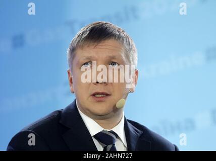 Kiev, Ucraina. 31 Dic, 2019. ANDRIY KOBOLYEV, CEO di Naftogaz di Ucraina, parla nel corso di una conferenza stampa a Kiev, Ucraina, il 31 dicembre 2019. Naftogaz, GTSOU e Gazprom ha firmato una serie di accordi per garantire il gas russo il transito per i prossimi cinque anni. Credito: Serg Glovny/ZUMA filo/Alamy Live News Foto Stock