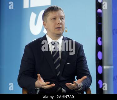 Kiev, Ucraina. 31 Dic, 2019. ANDRIY KOBOLYEV, CEO di Naftogaz di Ucraina, parla nel corso di una conferenza stampa a Kiev, Ucraina, il 31 dicembre 2019. Naftogaz, GTSOU e Gazprom ha firmato una serie di accordi per garantire il gas russo il transito per i prossimi cinque anni. Credito: Serg Glovny/ZUMA filo/Alamy Live News Foto Stock