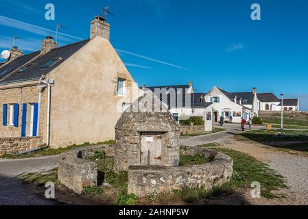 Hoedic, Francia - 2 novembre 2018 il villaggio di Hoedic isola in francese Brittany. Foto Stock