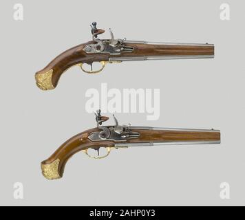 Coppia di Double-Barrel Flintlock Pistols. 1720-1740. In Sassonia. Acciaio, bronzo dorato Foto Stock