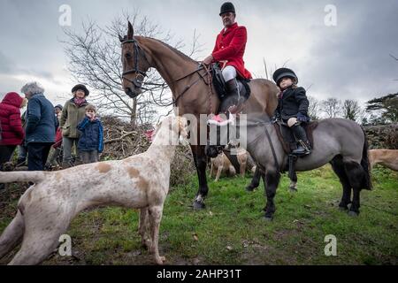 Quantock Staghounds tradizionale di suoneria soddisfare sul Boxing Day in Crowcombe, Somerset, Regno Unito Foto Stock