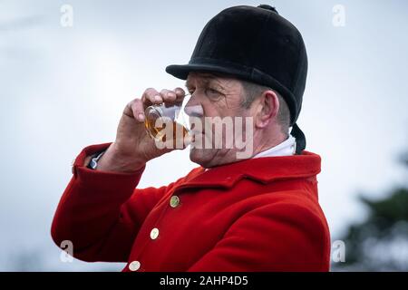 Quantock Staghounds tradizionale di suoneria soddisfare sul Boxing Day in Crowcombe, Somerset, Regno Unito Foto Stock