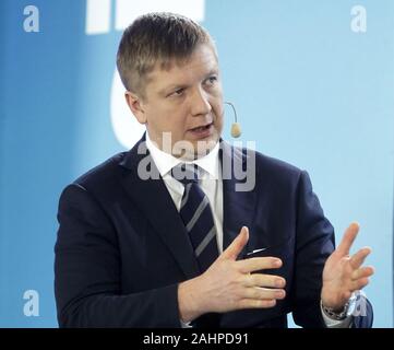 Kiev, Ucraina. 31 Dic, 2019. ANDRIY KOBOLEV, CEO di Naftogaz di Ucraina, parla nel corso di una conferenza stampa a Kiev, Ucraina, il 31 dicembre 2019. Naftogaz, GTSOU e Gazprom ha firmato una serie di accordi per garantire il gas russo il transito per i prossimi cinque anni. Credito: Serg Glovny/ZUMA filo/Alamy Live News Foto Stock