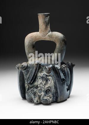 Chavín. Stirrup-Spout nave con i gatti e cactus. 900 BC-200 BC. Costa Nord. Ceramica Foto Stock