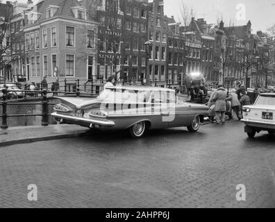 Le registrazioni di film per il film "la collana di diamanti". Nicole Karin Data Aprile 10, 1963 Posizione Amsterdam, Olanda Settentrionale Foto Stock