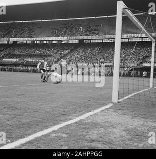 Feijenoord contro DOS 3-0. Momento di gioco data Maggio 4, 1963 Foto Stock